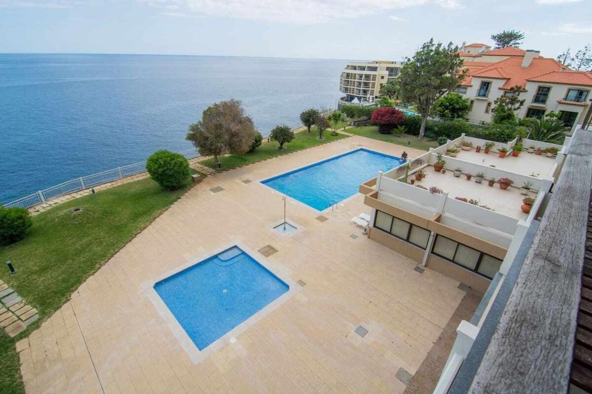 Cliff View III - Sea View + Pool + Wifi Appartement Funchal  Buitenkant foto