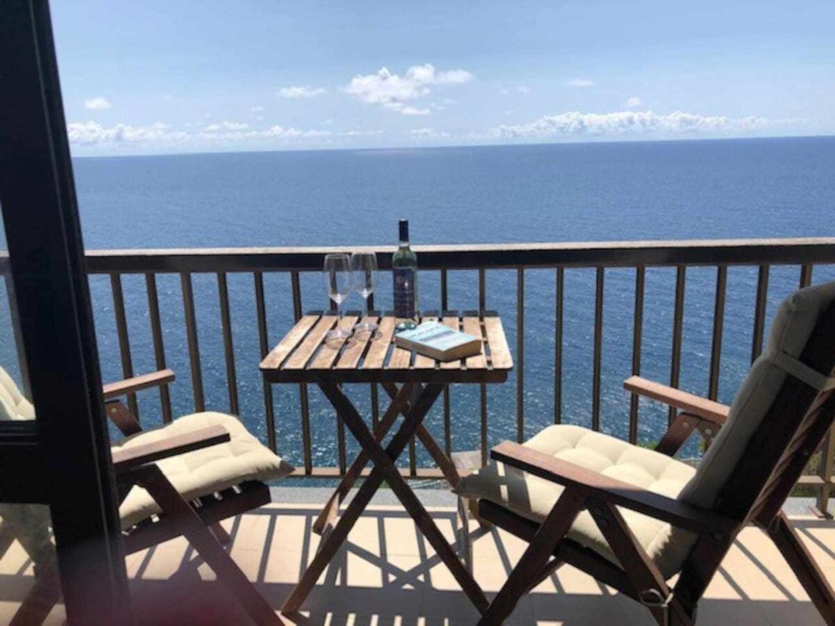 Cliff View III - Sea View + Pool + Wifi Appartement Funchal  Buitenkant foto