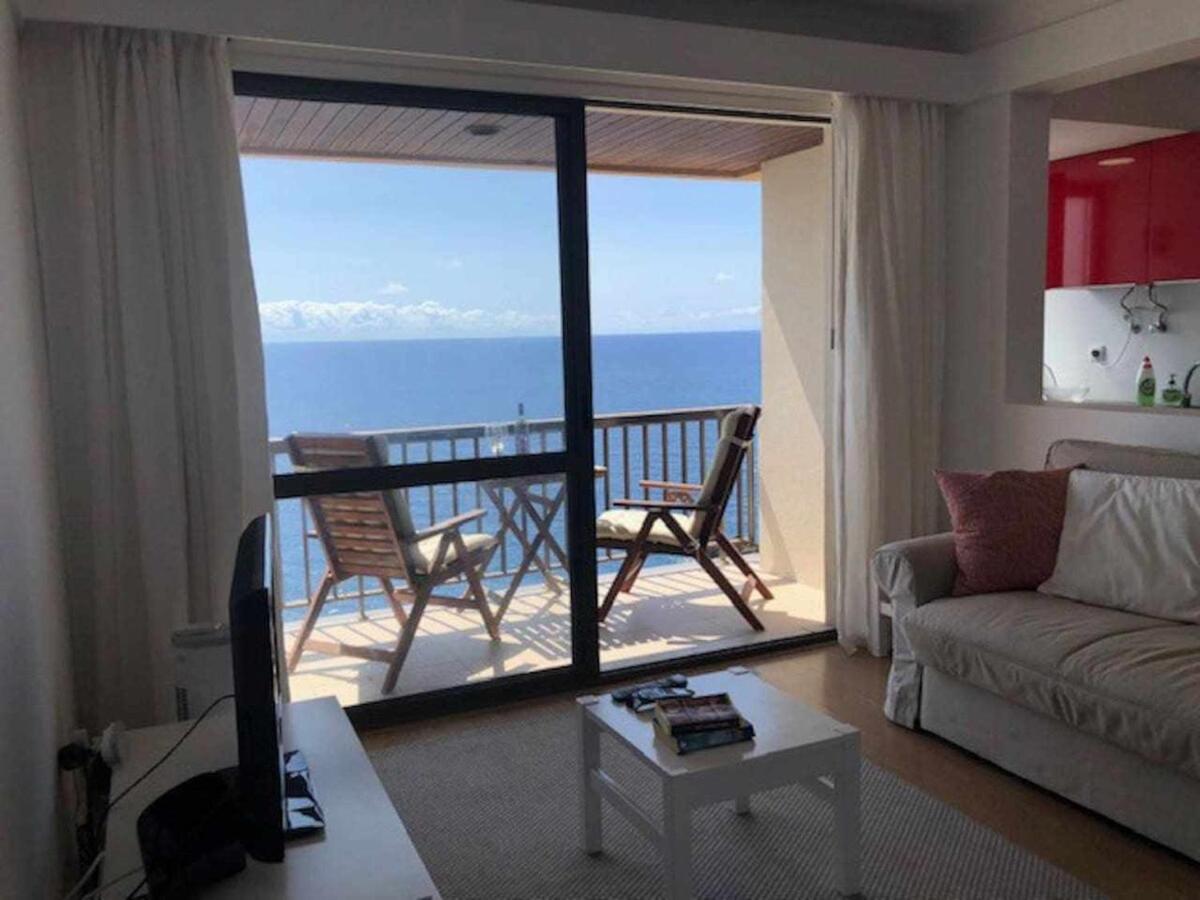 Cliff View III - Sea View + Pool + Wifi Appartement Funchal  Buitenkant foto